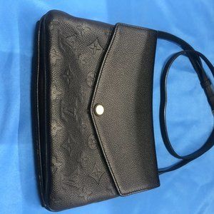 Black Louis Vuitton Crossbody